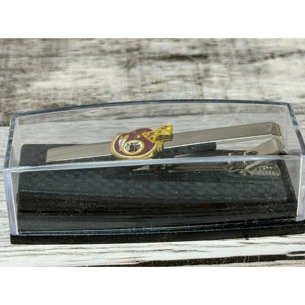 NFL Washington Redskins Tie Clip Silver New Helmet